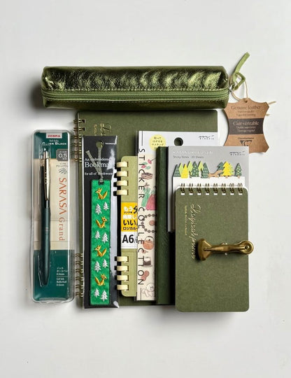 Kit alura - Caja de Papelería Mensual para Journaling